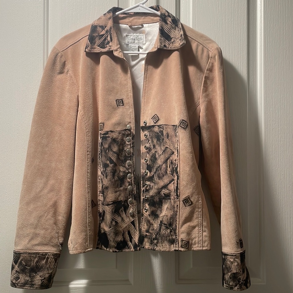 100% leather jacket 💛